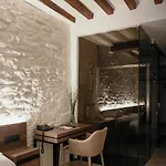 Via Aetcal & Wellness 2* Santiago de Compostela