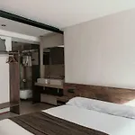 Via Aetcal & Wellness Hotel