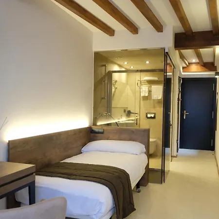 Via Aetcal & Wellness 2* Santiago de Compostela