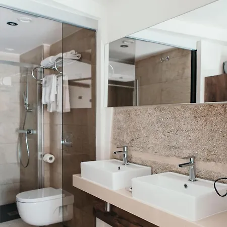 Via Aetcal Hotel&wellness Hotel San Giacomo di Compostella