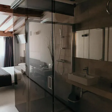 Via Aetcal & Wellness