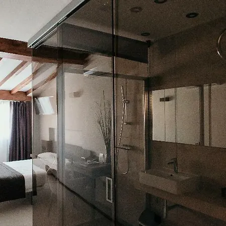 Via Aetcal Hotel&wellness Hotel 2*