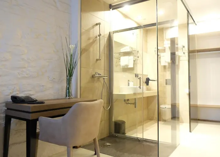 Via Aetcal & Wellness Hotel 2*