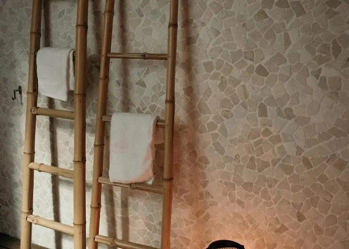 Via Aetcal & Wellness 2* Santiago de Compostela