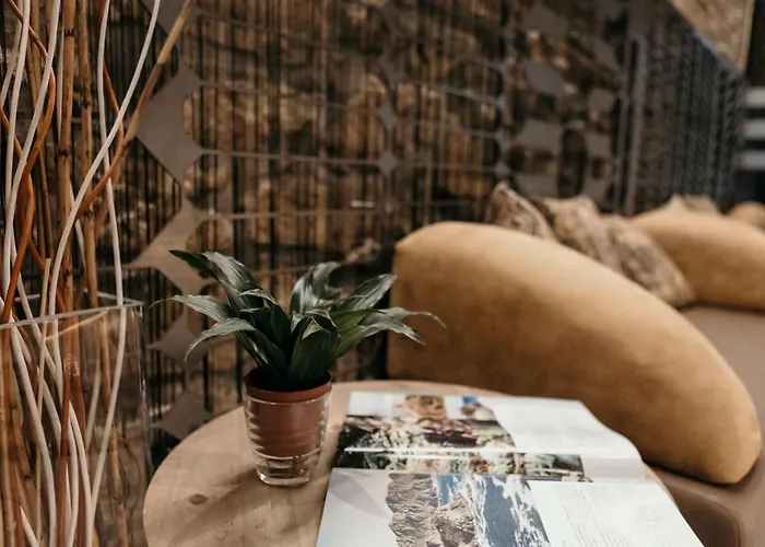 Hotel Via Aetcal & Wellness 2*