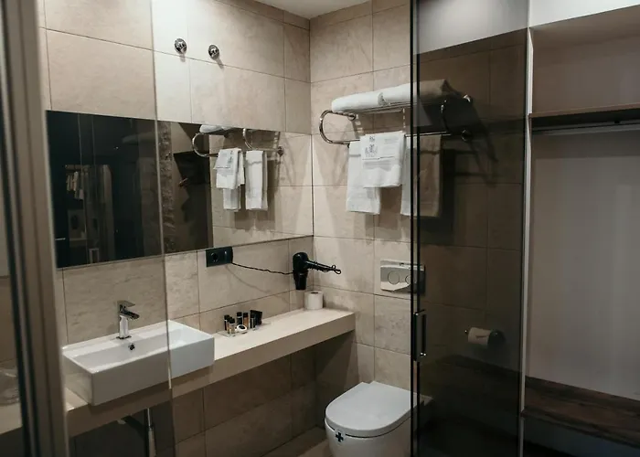 Via Aetcal & Wellness Hotel 2*