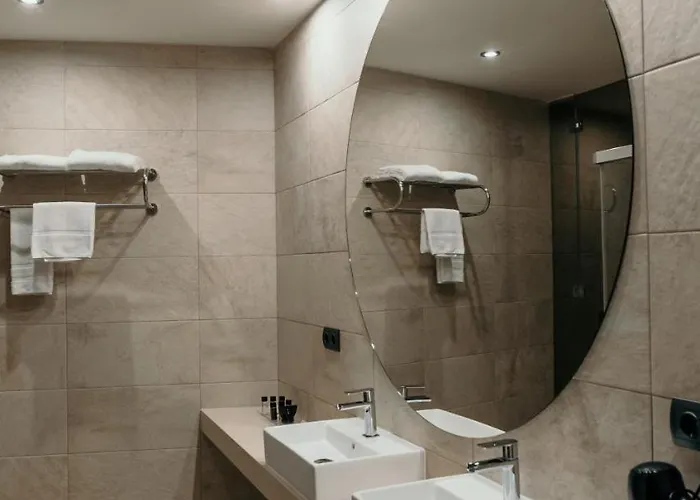 Hotel Via Aetcal & Wellness 2*