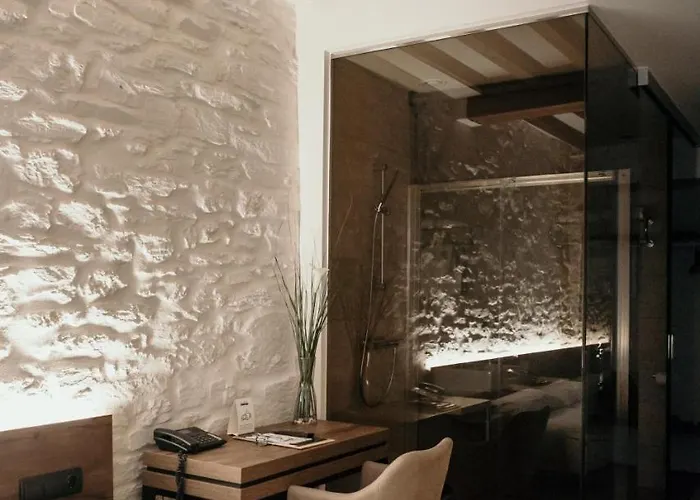 Via Aetcal & Wellness 2* Santiago de Compostela